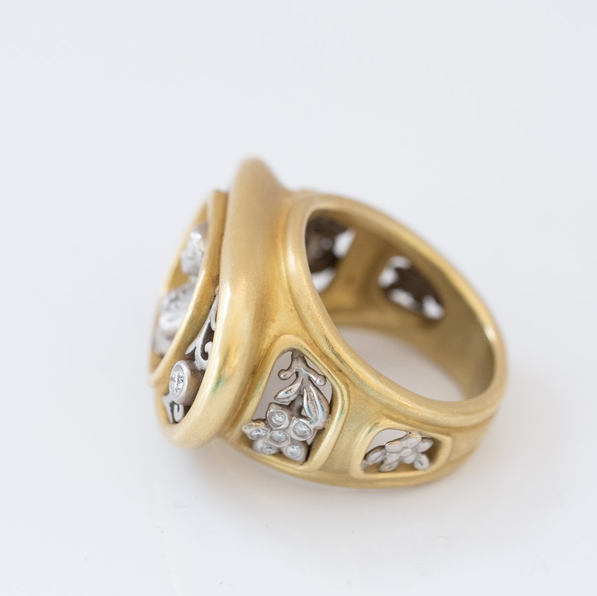 Kieselstein Cord 18K Angel Statement Ring with Diamonds - Premium Ring from All The Best Vintage - Just $5550! Shop now at All The Best Vintage