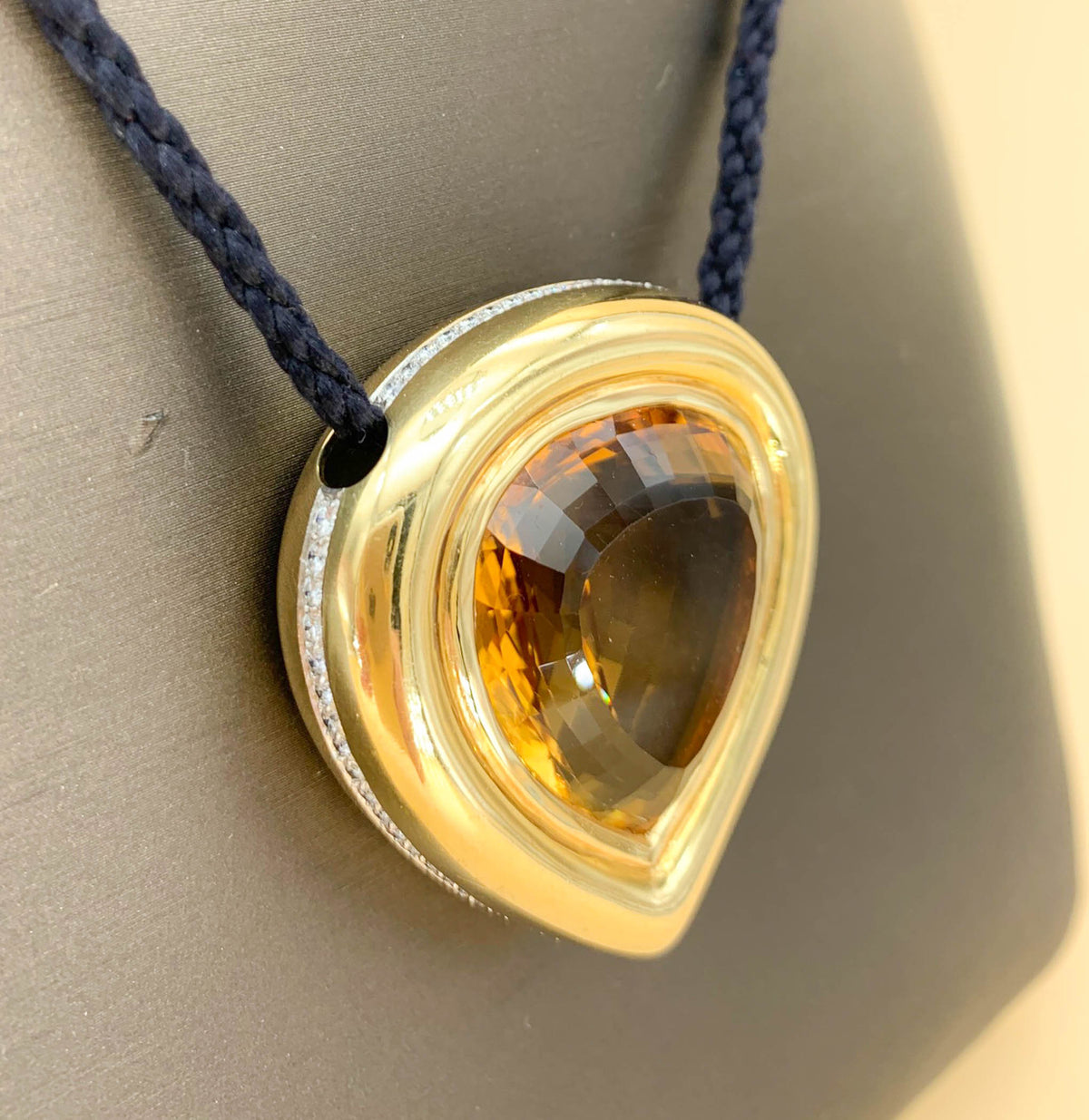 Paloma Picasso for Tiffany & Co. Vintage 1980 18K Gold, Citrine & Diamond Pendant Necklace