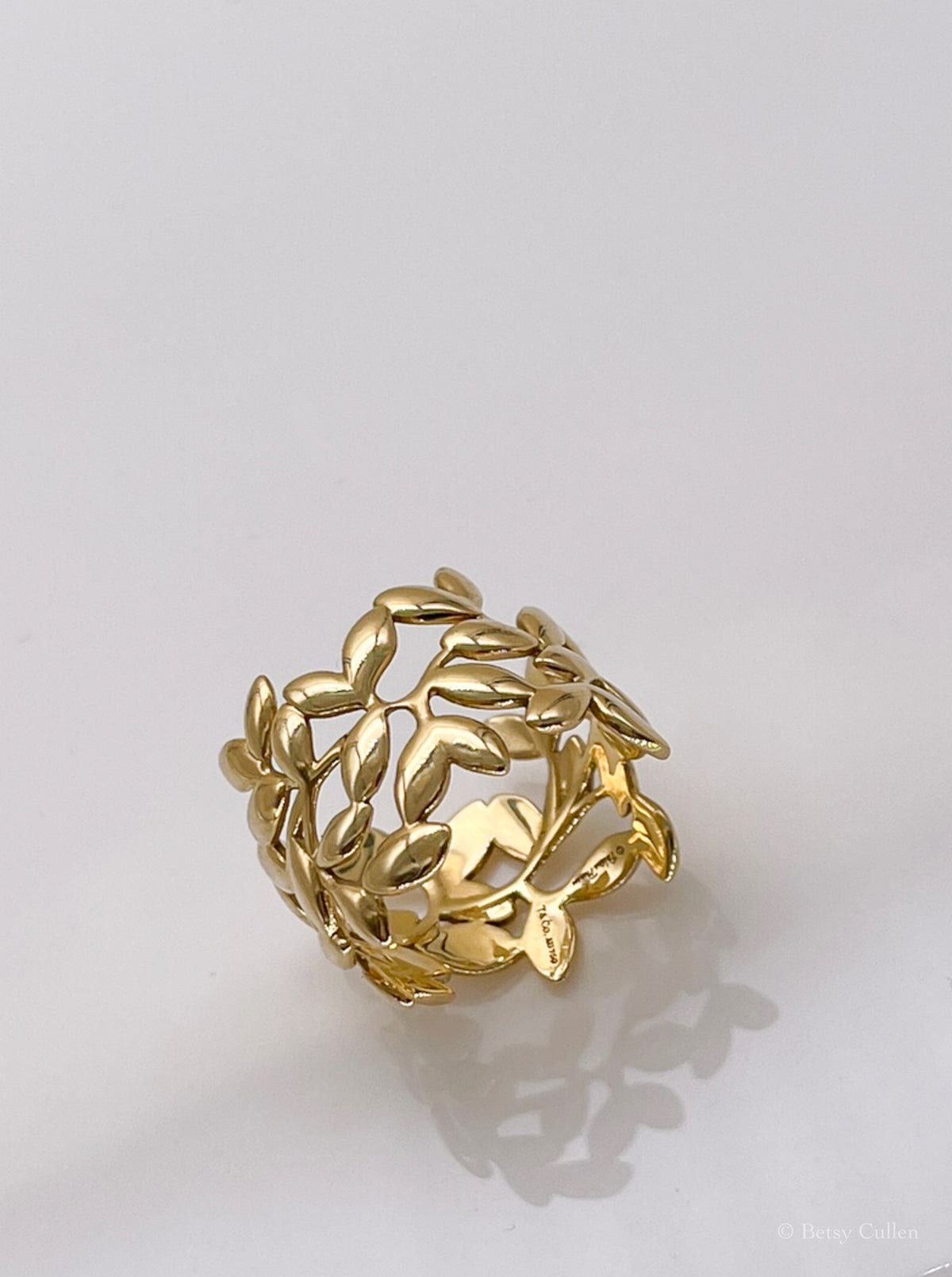 Anello Tiffany &amp; Co Paloma Picasso in foglia d'ulivo 18 carati
